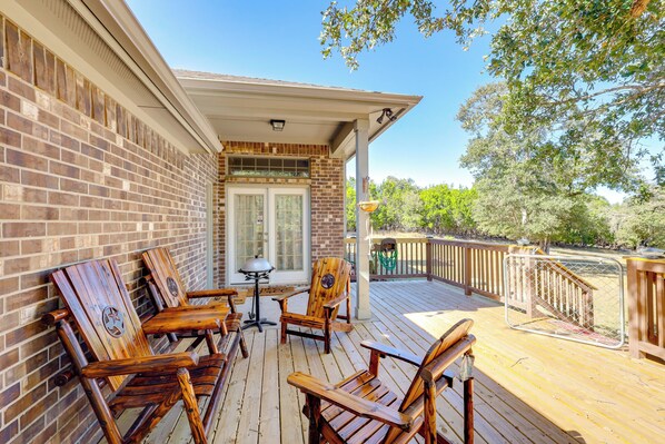 Belton Vacation Rental | 3BR | 2BA | 1,593 Sq Ft | 1 Step Required