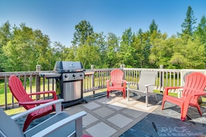 Deck | Gas Grill
