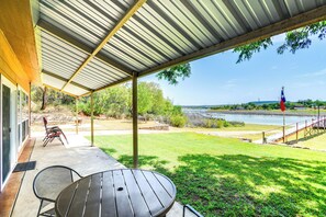 Covered Patio | Lake Access
