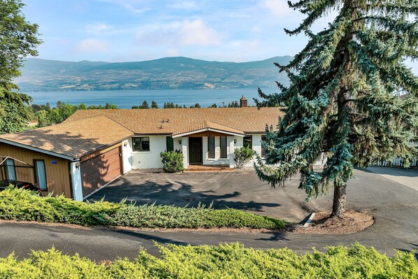 Welcome to "The Gregory" in West Kelowna. Our home offers panoramic Lake views.
