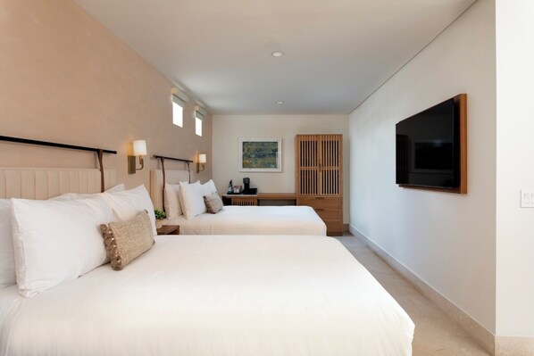 Unit with 2 Queen size beds