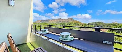 PRIVATE OCEAN VIEW BALCONY