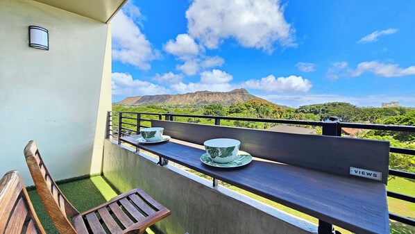 PRIVATE OCEAN VIEW BALCONY