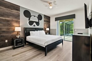 Cool Mickey bedroom with King bed