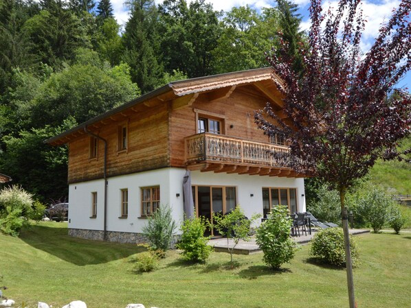 Holiday Home Exterior [summer]