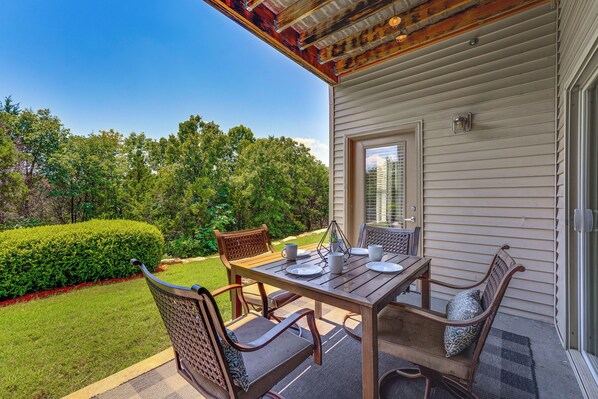 Branson Vacation Rental | 3BR | 3BA | Step-Free Entry | 1,400 Sq Ft