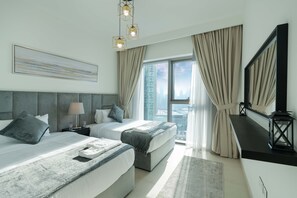 Two large (140x200) sized beds, you can sleep 2 guest on each bed.