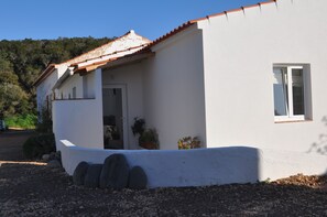 Sunset House at Monte do Olho Branco - Eco Tourism
