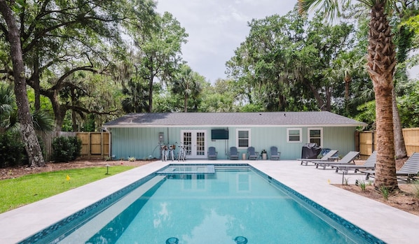 1 Park Road-Beautiful Pool