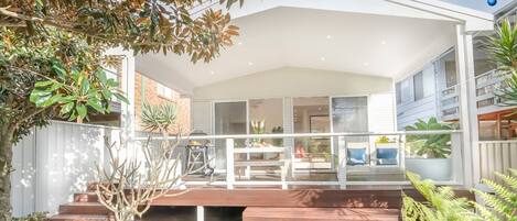 Seabank | 650m to Currarong Bowling & Recreation Club