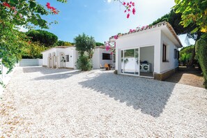 Villa-Benamara-New-Golden-Mile-Estepona-Marbella-Beachside (29)