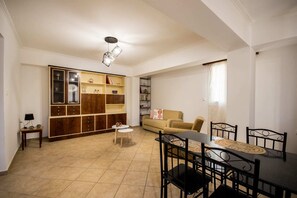 Open-Plan Living and Dining Room

