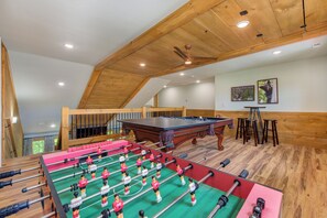 Spielezimmer