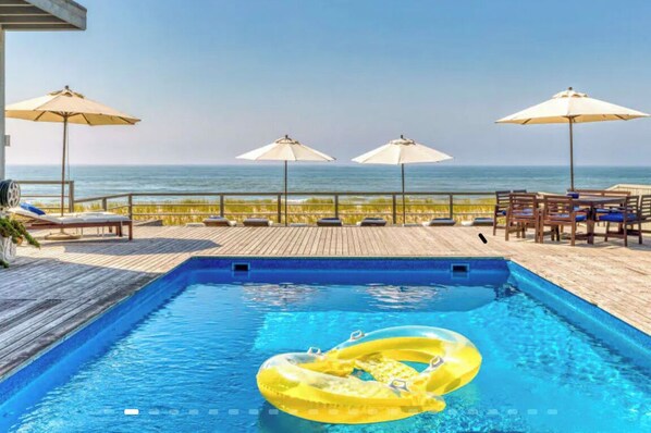  Full size pool
