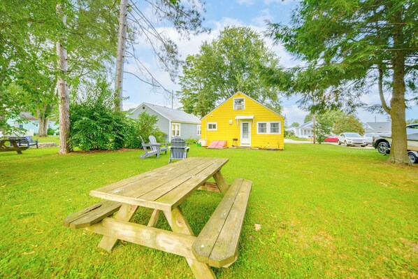 Edinboro Vacation Rental | 3BR | 1BA | 1,100 Sq Ft | 4 Steps Required
