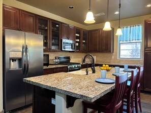 Fully equipped modern kitchen, coffee provided