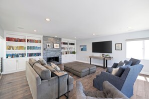 Feel free to grab a book and read out on one of the two decks or at the beach.