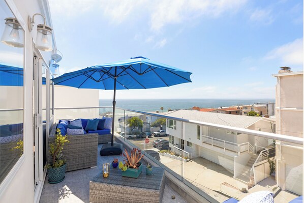 Views for days from the third-floor deck, just outside the kitchen.