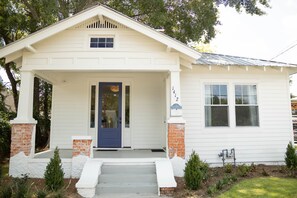The Vincent - in the heart of Downtown Ocean Springs 