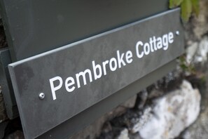 Pembroke Cottage, Cartmel - Sign | Cartmel Holiday Cottages