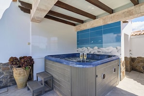 Bain à remous intérieur
