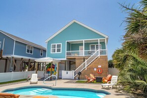 Exterior - Back / Fenced Pool Area