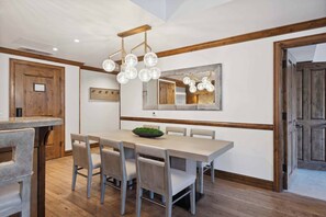 AspenMtnResidences-35B3-4374