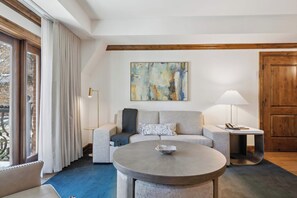 AspenMtnResidences-35B3-4394