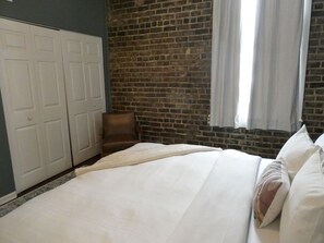 King Bedroom 1