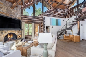 2.02-slopeside-chateau-telluride--living-room3