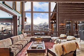 2.0-sundance-lookout-mountain-village-living-room1