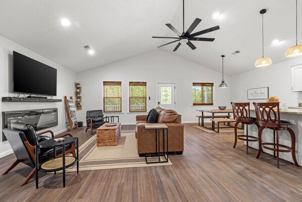 Bright and open living area to watch your favorite shows or enjoy a family meal