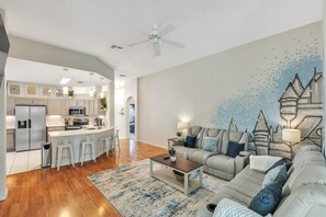Home Decor, Furniture, Indoors, Living Room, Room
