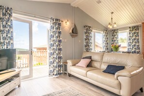 Living Room / Lounge