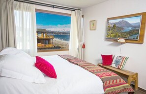 Bed,Photo of the whole room