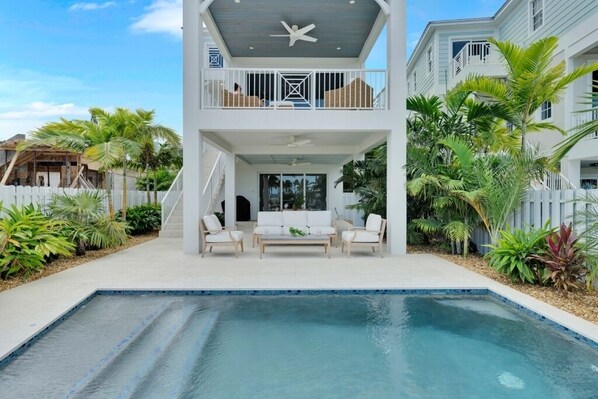 Heated and chilled pool is the perfect temperature all year round.