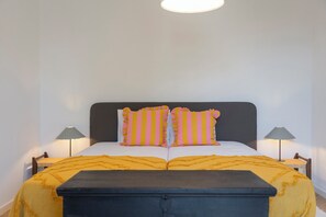 Bedroom with two single beds. 