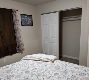 Second bedroom 