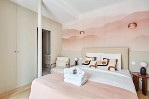Chambre 1 avec salle de bain attenante