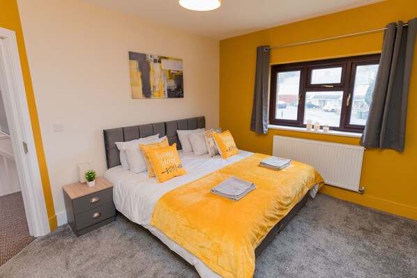 Bedroom 2 (1)