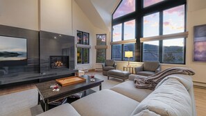 More beautiful views from the living area