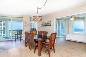 Dining Room 1.0
