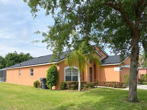 5 bedroom Family Home
