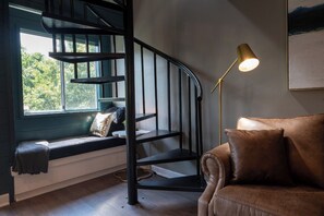 Enchanted Treehouse Hideaway's cozy living area