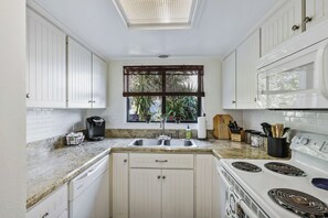 Fully equipped kitchen.
