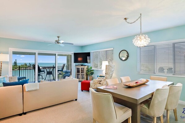 Living/Dining Room