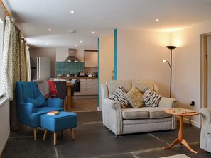 Living area | Rose Cottage - Bennacott Farm Cottages, Launceston