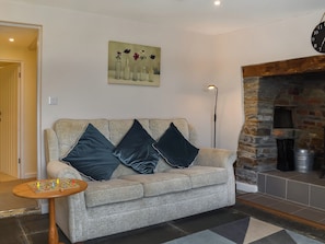 Living area | Rose Cottage - Bennacott Farm Cottages, Launceston