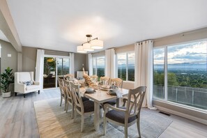 Dining Room, Dining Table, Furniture, Indoors, Table
