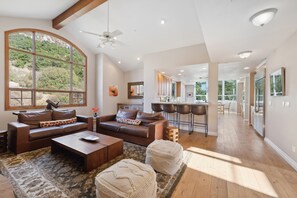 Furniture, Indoors, Living Room, Floor, Flooring